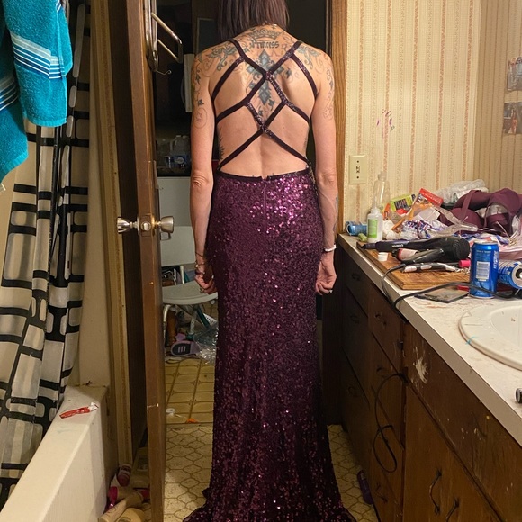 Prom dress - Picture 3 of 16